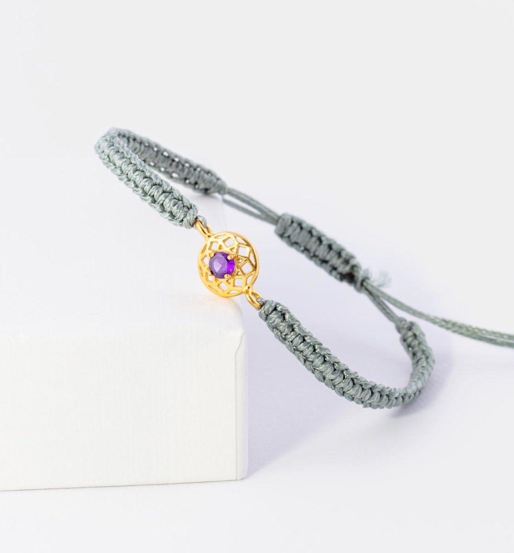 Kronenchakra Armband aus Baumwolle mit Mandala aus 925er Sterling Silber und Zirkonia Amethyst